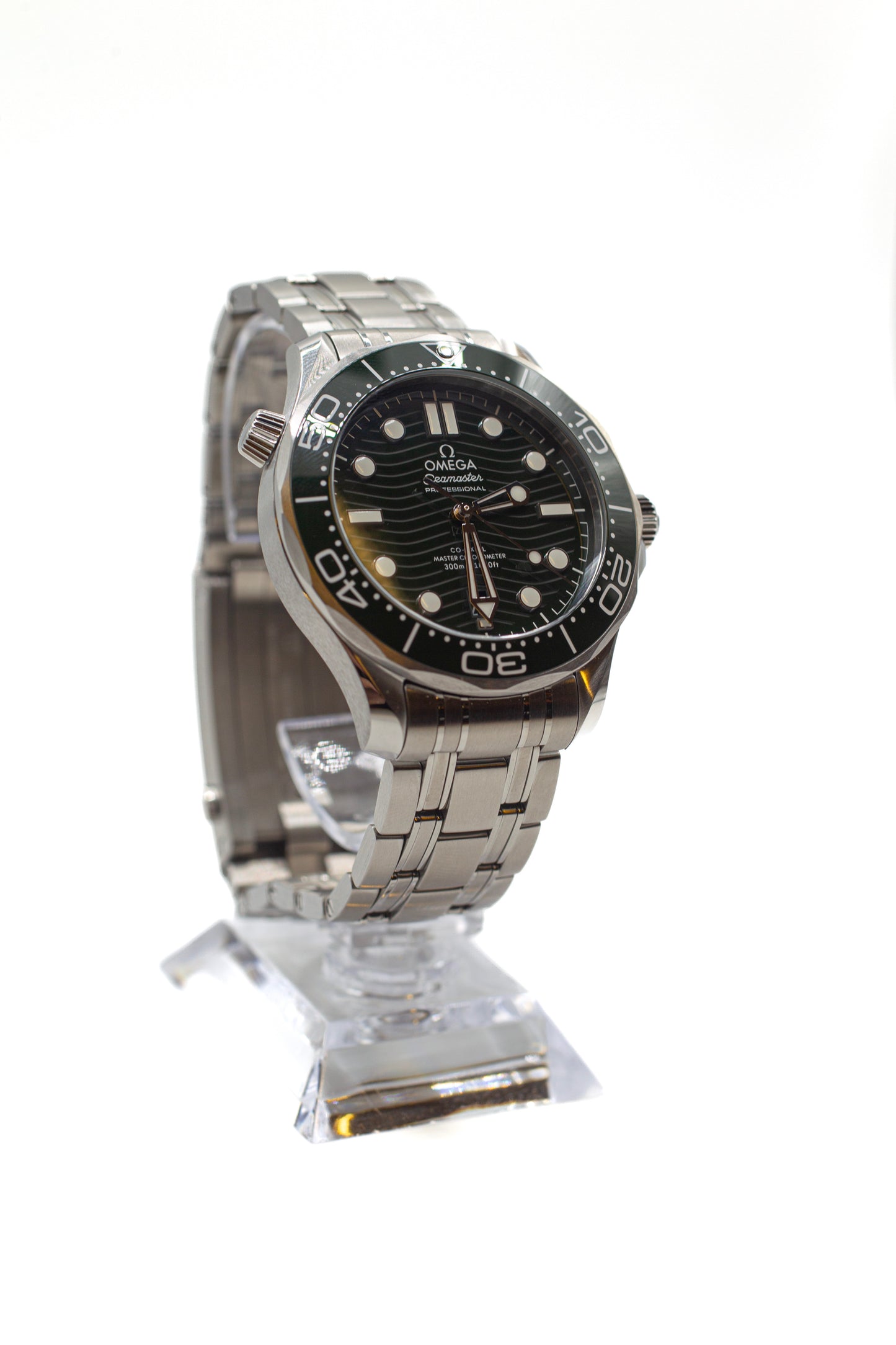 Omega Seamaster Professional 300M 2024